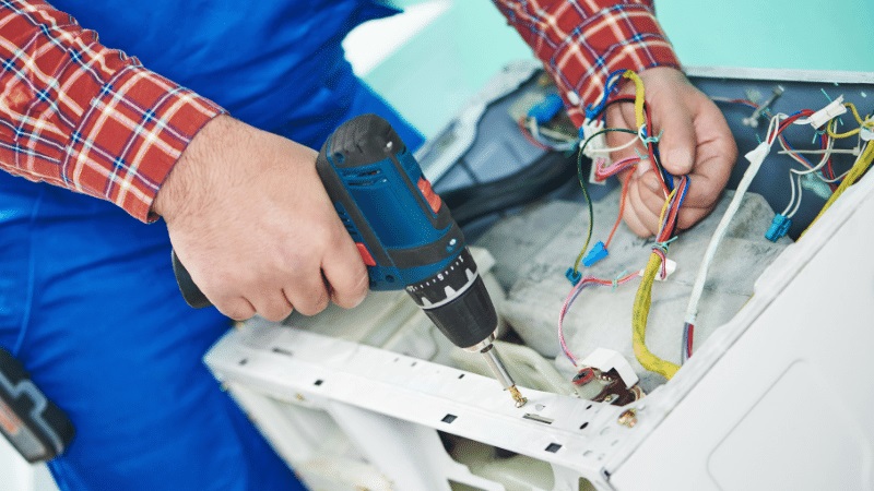 Keçiören Eminçelik Eminçelik çamaşır makinesi kart tamiri – Su almama arızası orijinal parça ile giderildi. - Teknik servis örneği
